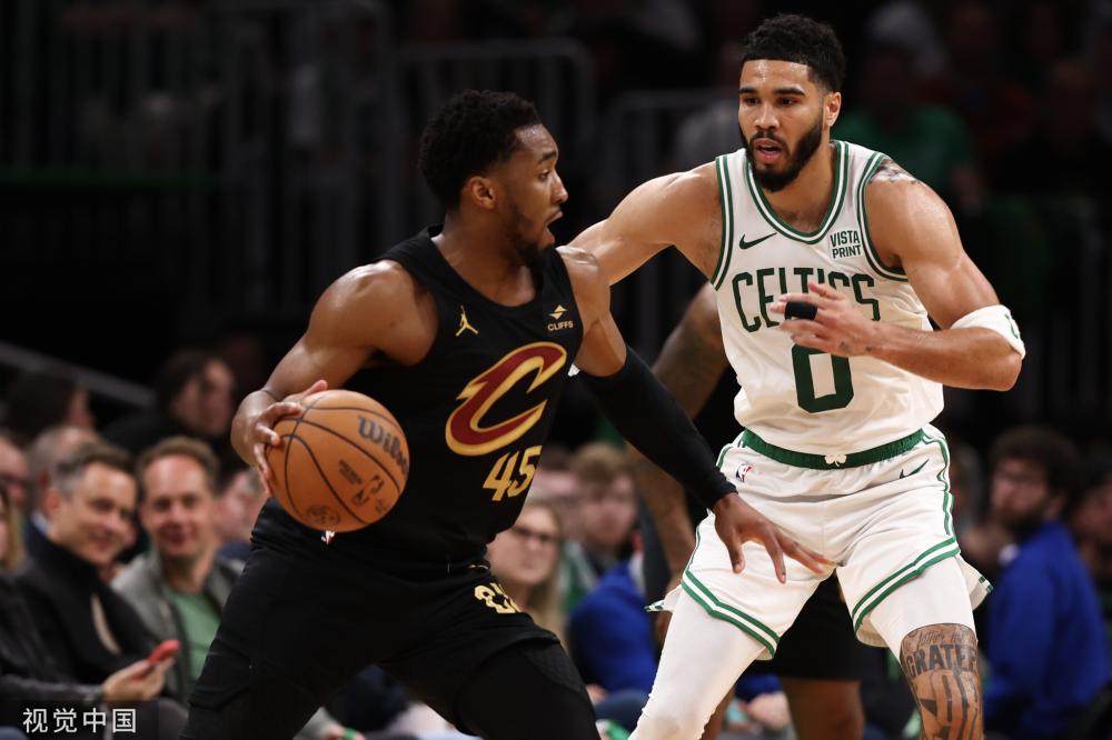 于严苛的红 于严苛的红