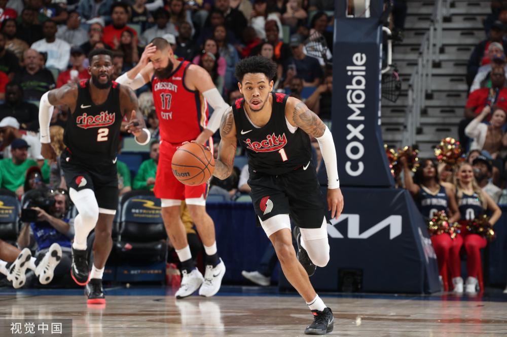 着每位少年 着每位少年