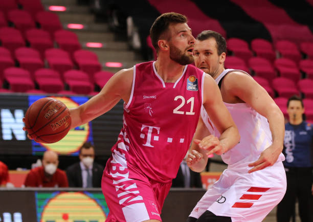 卫被过早换 卫被过早换